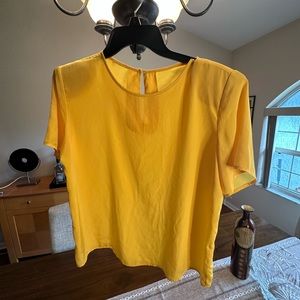 ❤️ ❤️Never worn. No tag on $5 when you buy 5 items with 2 hearts